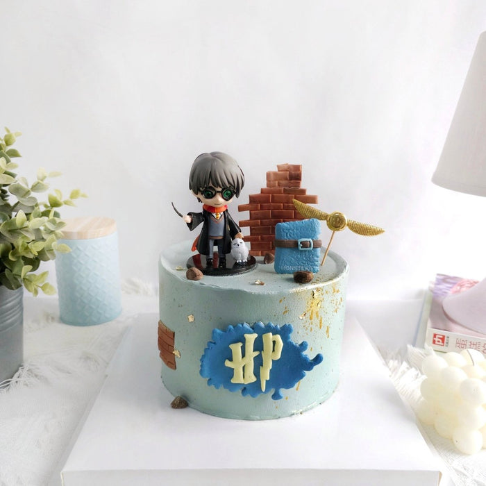 Harry Potter Cake 6 Inch (with Toy) - YippiiGift