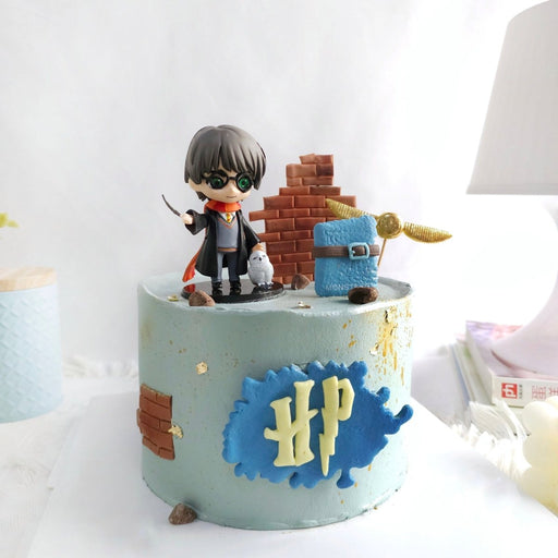 Harry Potter Cake 6 Inch (with Toy) - YippiiGift