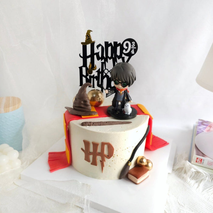 Harry Potter Scarf Cake 6 Inch (with Toy) - YippiiGift