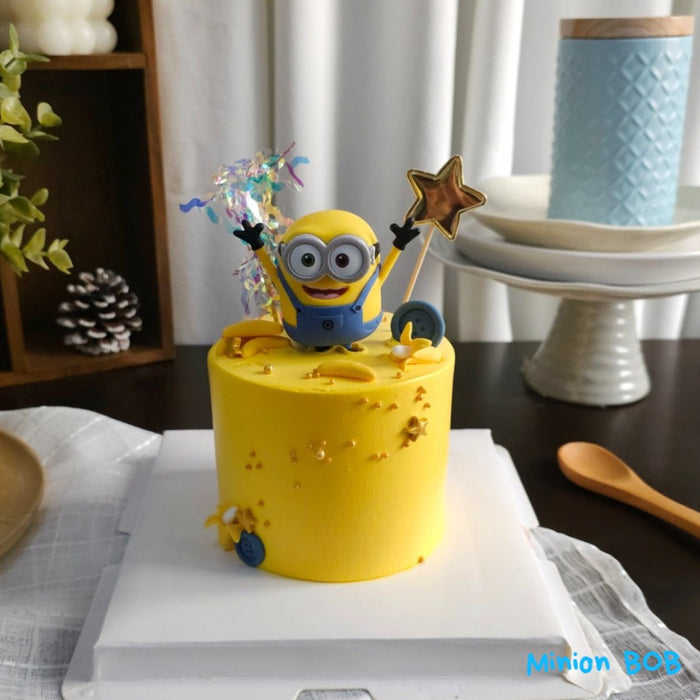 Minion Cake D4" H3.5" (With Toy) - YippiiGift