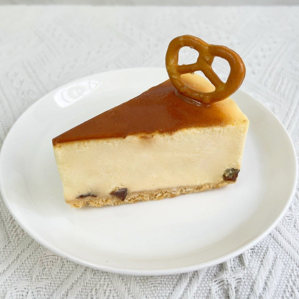 Classic New York Cheesecake (Slice) - YippiiGift