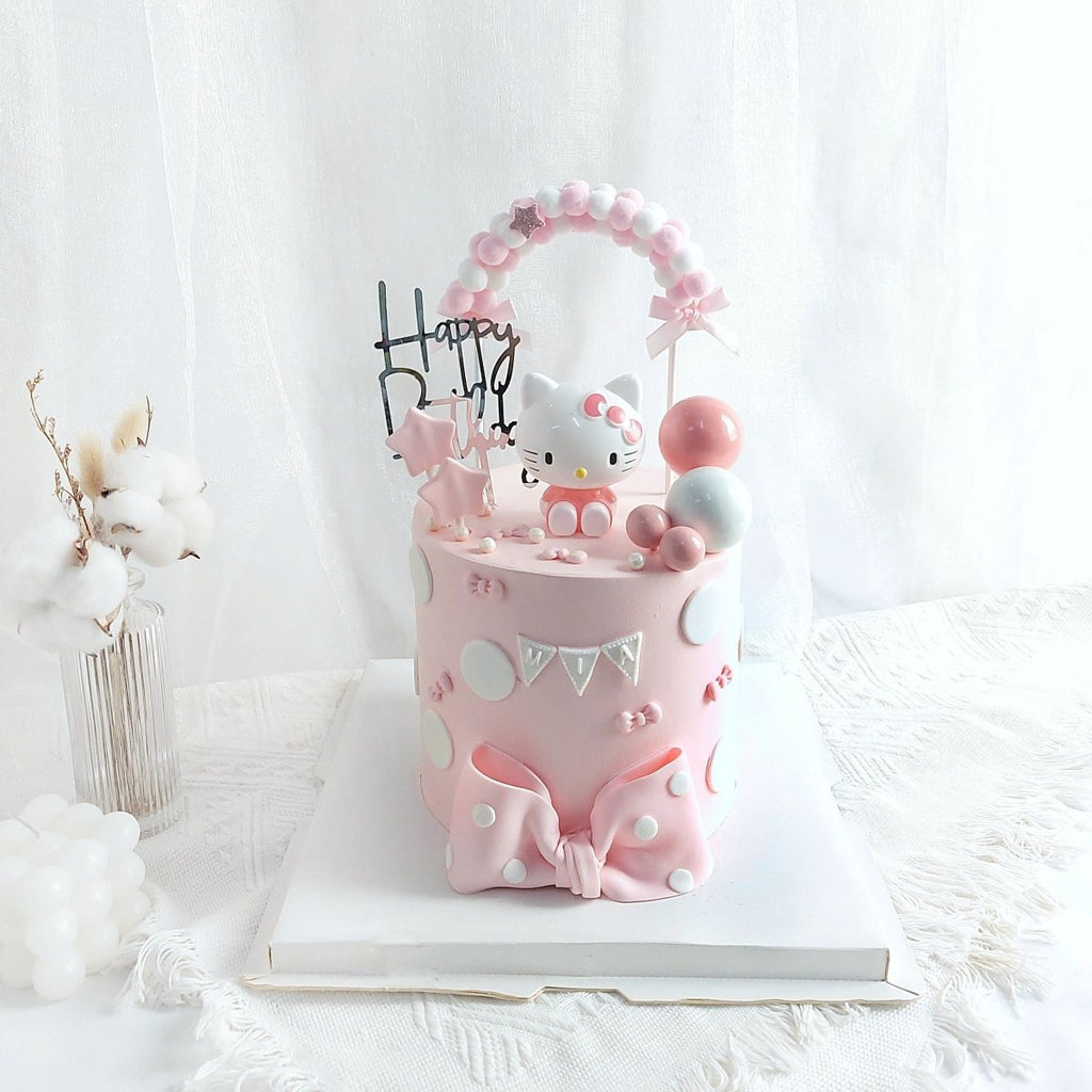 Hello Kitty Cake 6"D 5.5"H Baby Pink (With Toy) - YippiiGift