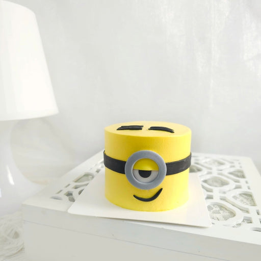 Mini Character Design Cake 3 Inch - Minion - YippiiGift