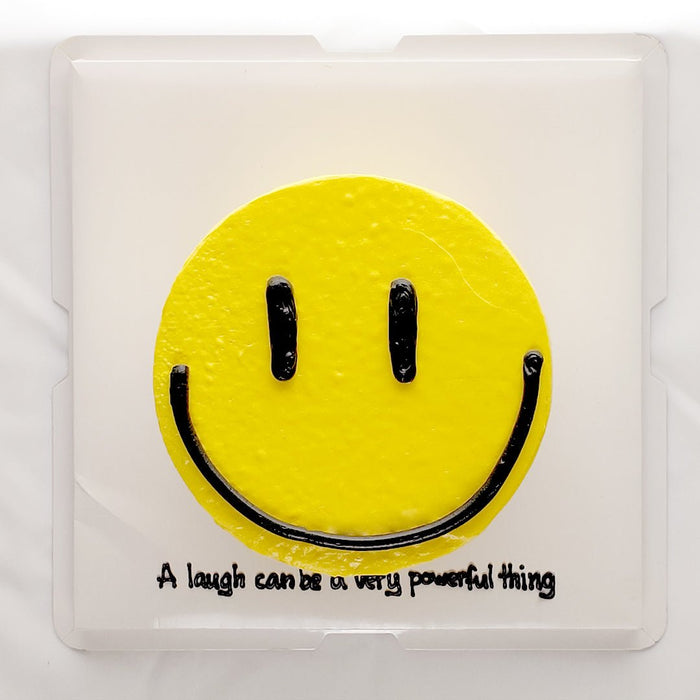 Smiley Cake with Online Delivery - YippiiGift