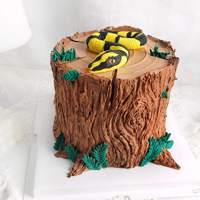 Snake On Log Cake D7" H5.5" - YippiiGift