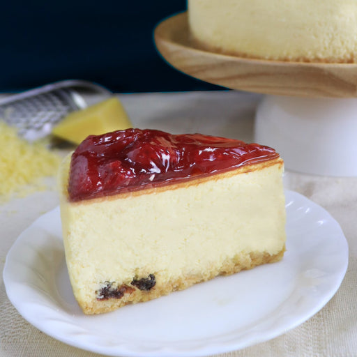 Strawberry Cheesecake (Slice) - YippiiGift