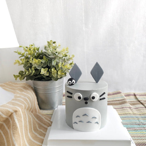 Totoro Cake 4 Inch - YippiiGift