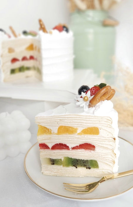 Traffic Light Fresh Fruit Mille Crepe Cake - YippiiGift