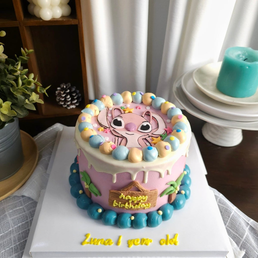 Angel Stitch Cake 6 Inch (Fondant) - YippiiGift