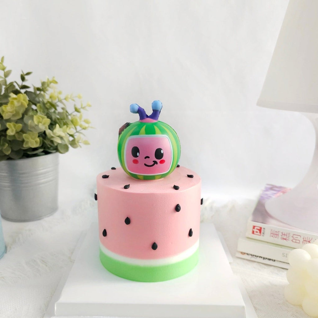 Cocomelon Cake D4" H3.5" (with Toy) - YippiiGift