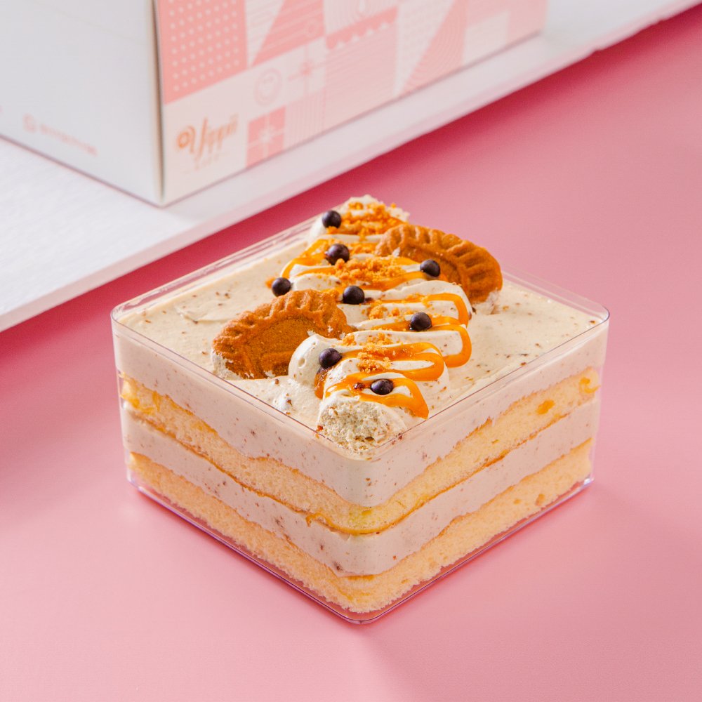 Bento Cake - Lotus Biscoff Box - YippiiGift