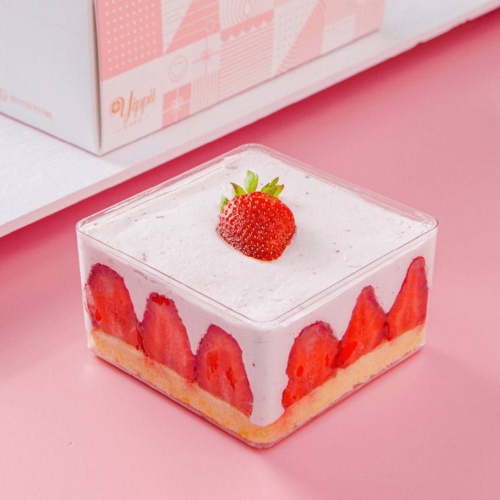 Bento Cake - Strawberry Box - YippiiGift