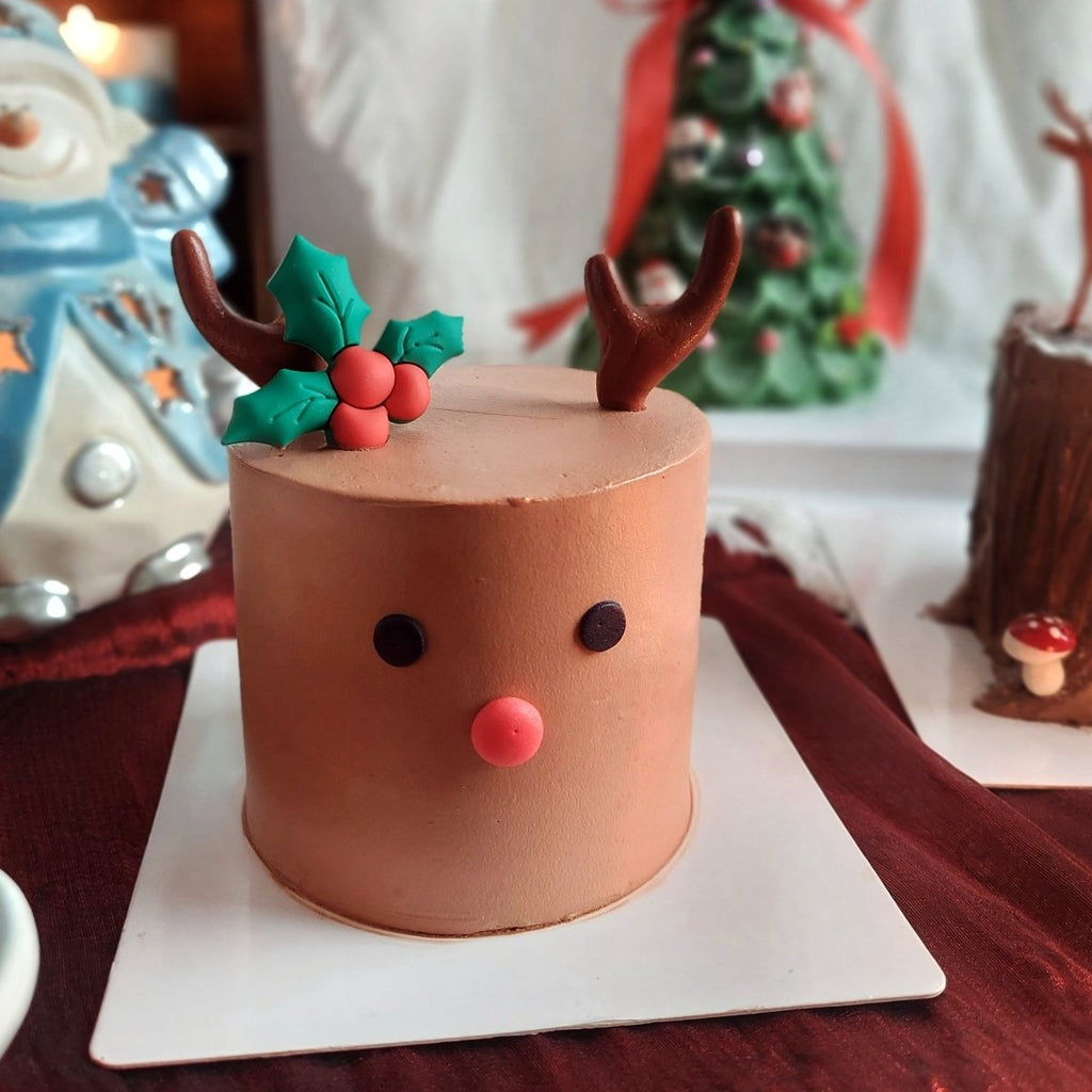 Christmas Reindeer Cake 3 Inch - YippiiGift