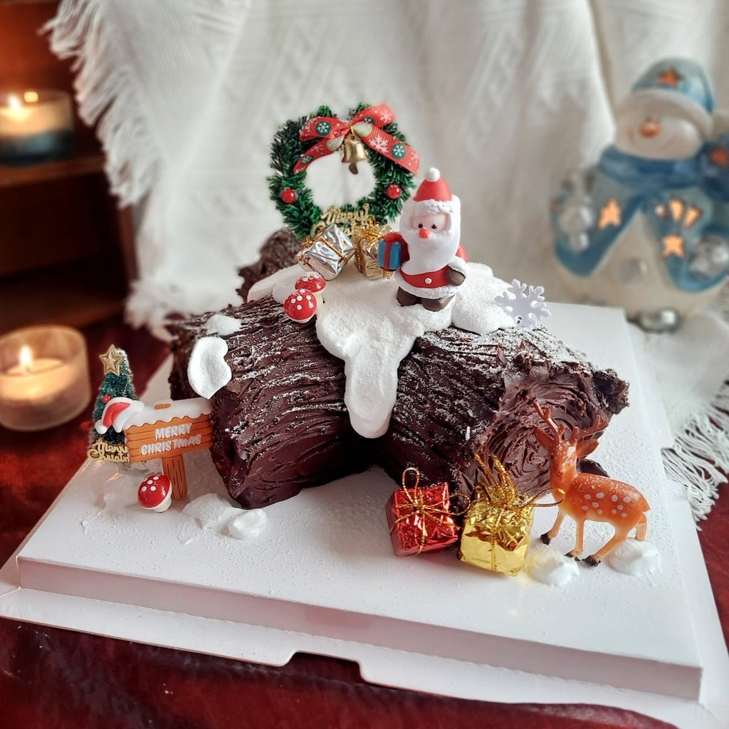 Fudge Chocolate Yule Log Cake - YippiiGift