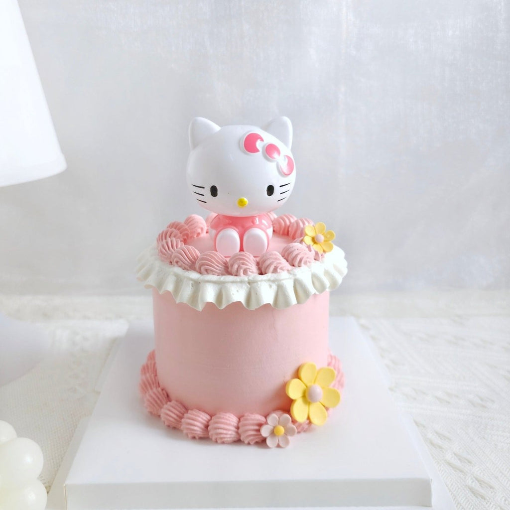 Hello Kitty Flower Cake D4" H3.5" (with Toy) - YippiiGift