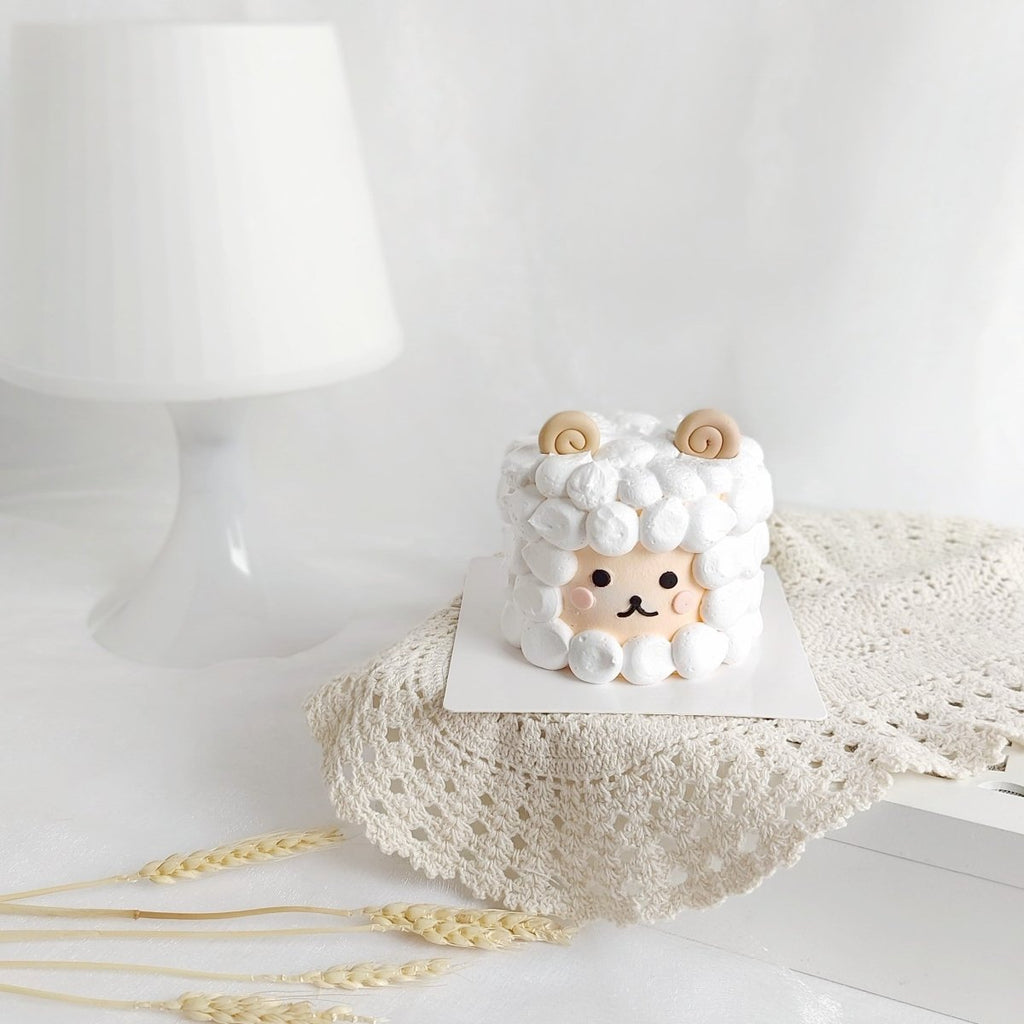 Mini Character Design Cake 3 Inch - Curly Sheep - YippiiGift