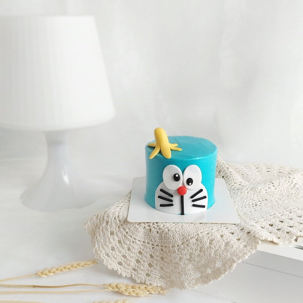Mini Character Design Cake 3 Inch - Dizzy Doraemon - YippiiGift