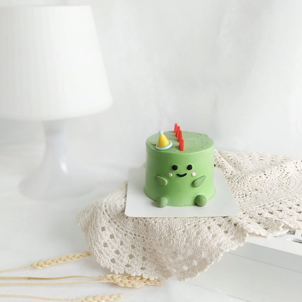 Mini Character Design Cake 3 Inch - Green Dinosaur - YippiiGift
