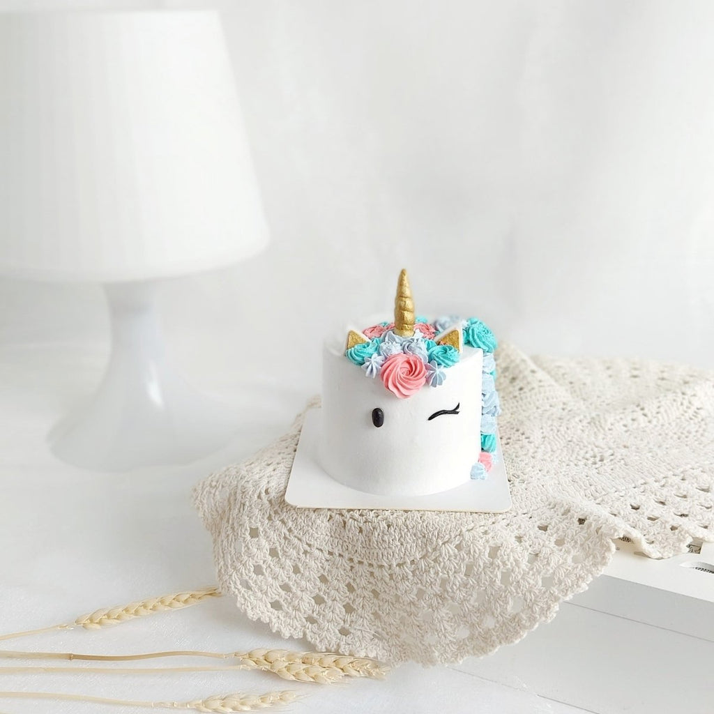 Mini Character Design Cake 3 Inch - Pastel Unicorn - YippiiGift