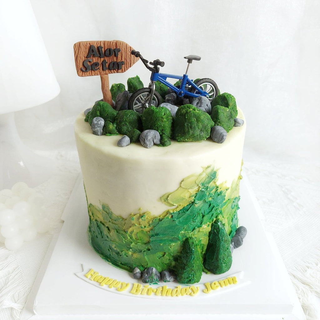 Mountain Biker Cake 7 Inch - YippiiGift