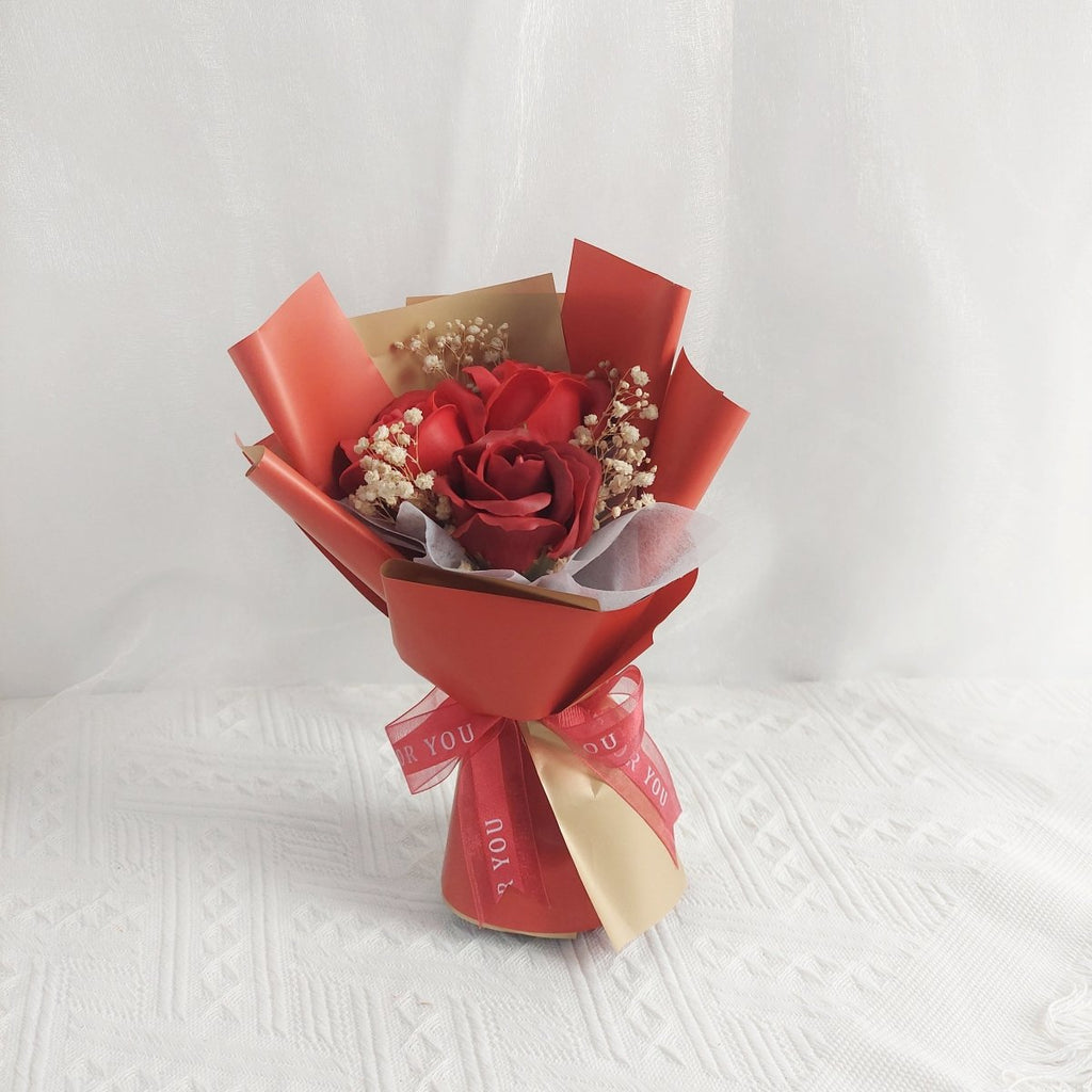 Petite Red 3s Soap Flower Bouquet - YippiiGift
