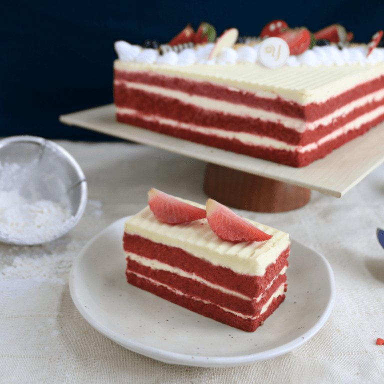 Red Velvet Sponge Cake ( Slice ) - YippiiGift