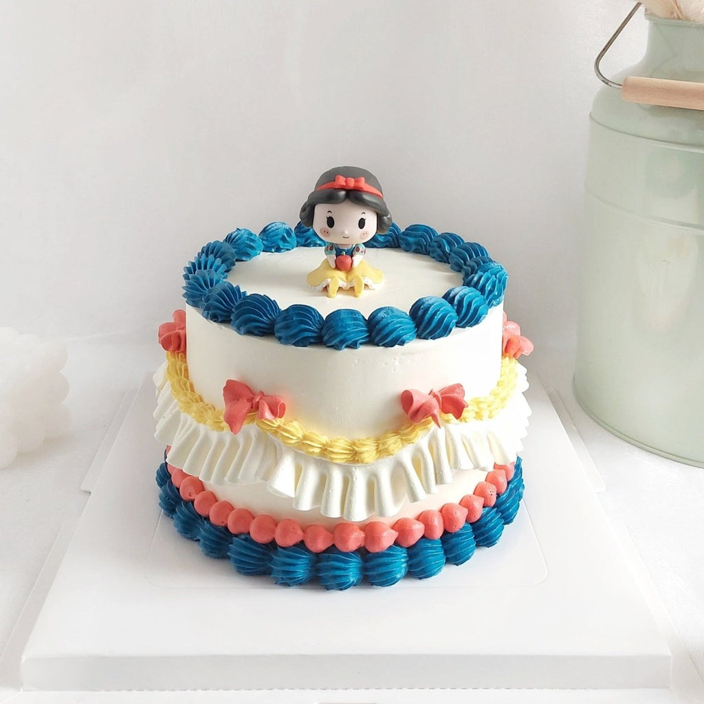 Snow White Princess Cake 6 Inch - YippiiGift
