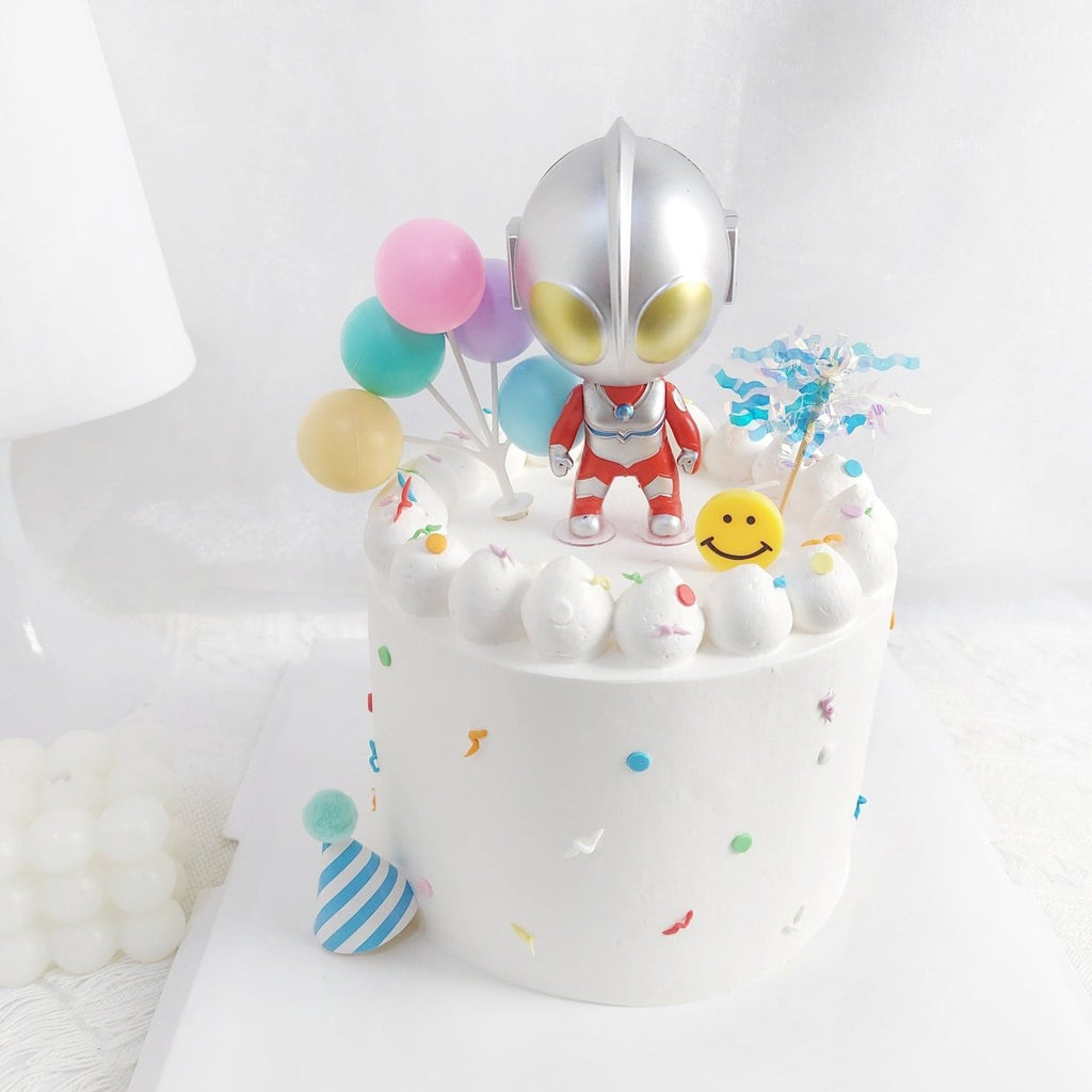 Ultraman Cake 6 Inch (Toy) - YippiiGift