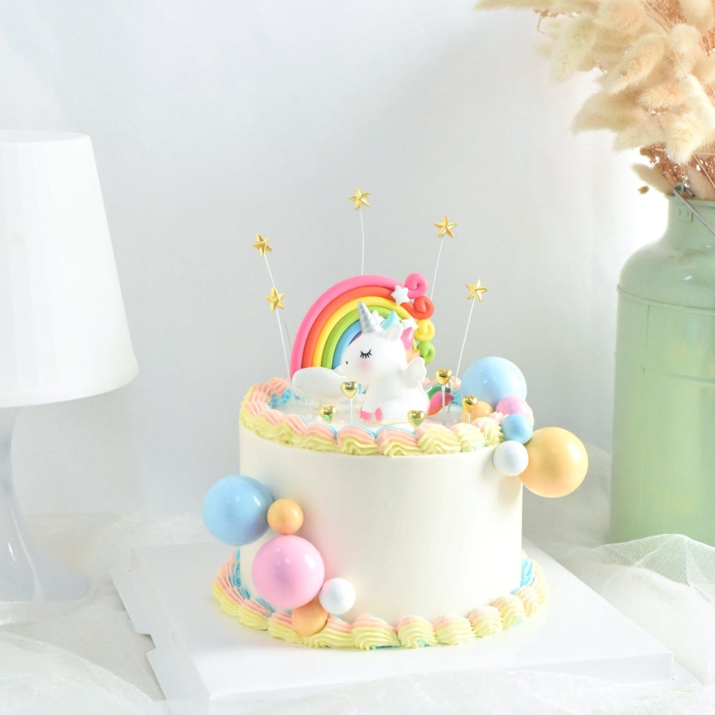 Unicorn Fantasy Cake 6 Inch (With Toy) - YippiiGift