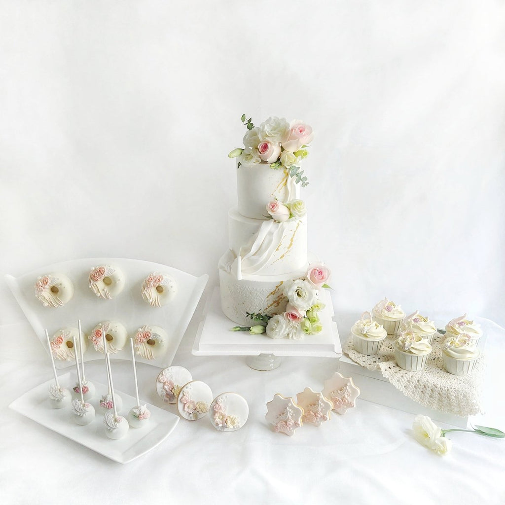Wedding Cake Set (White 3 Tier) - YippiiGift